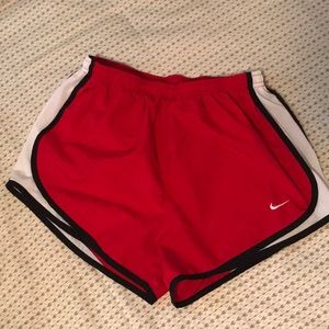 Nike Dri-Fit Shorts - M